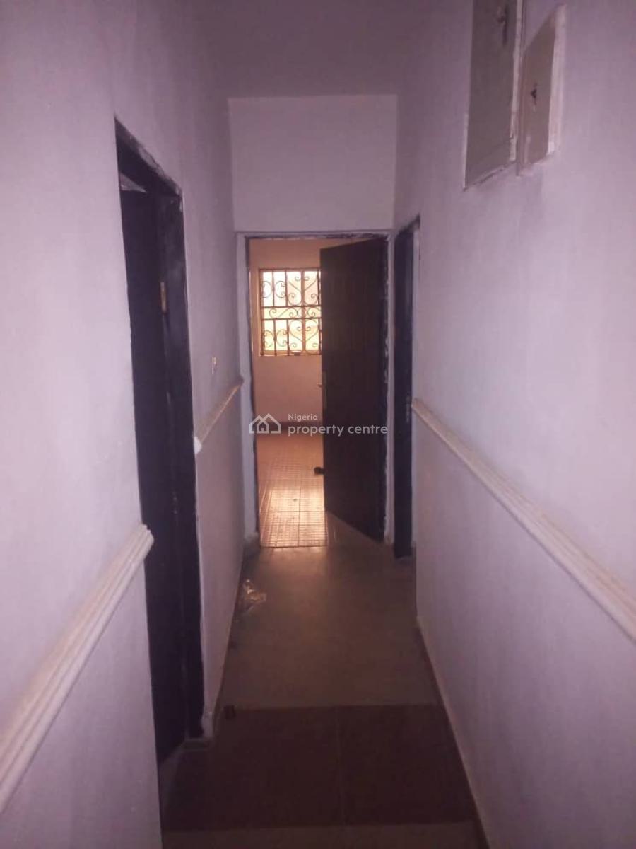 Spacious Three Bedroom Flat, Mabushi, Abuja, Flat / Apartment for Rent