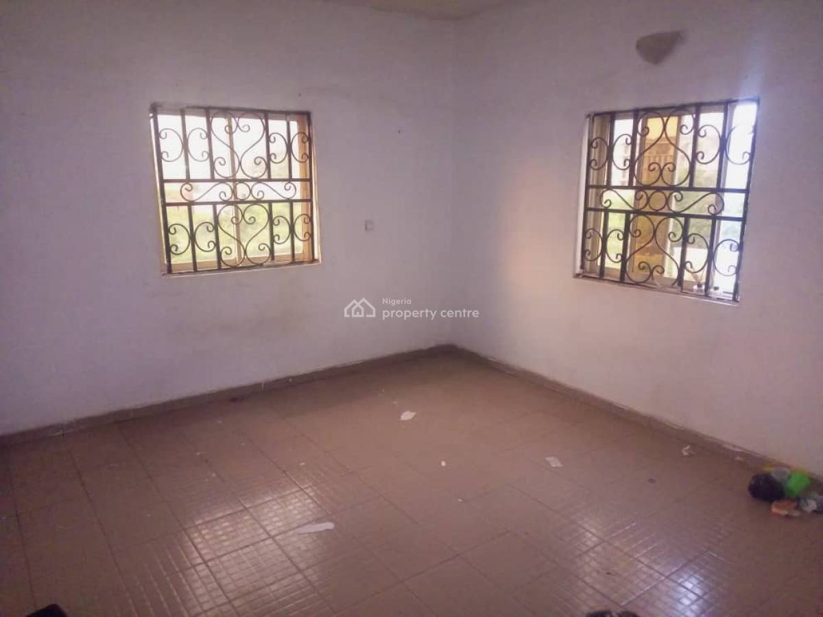 Spacious Three Bedroom Flat, Mabushi, Abuja, Flat / Apartment for Rent