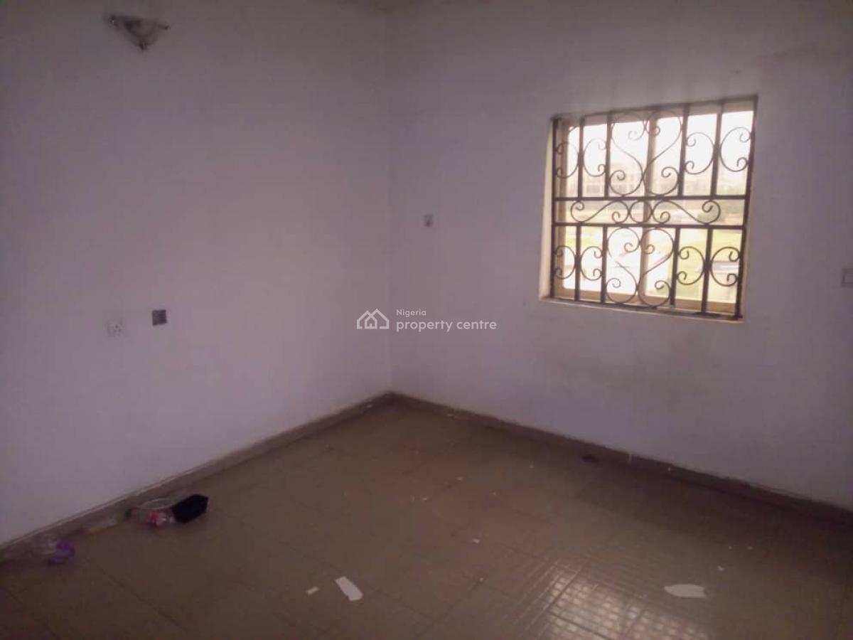 Spacious Three Bedroom Flat, Mabushi, Abuja, Flat / Apartment for Rent