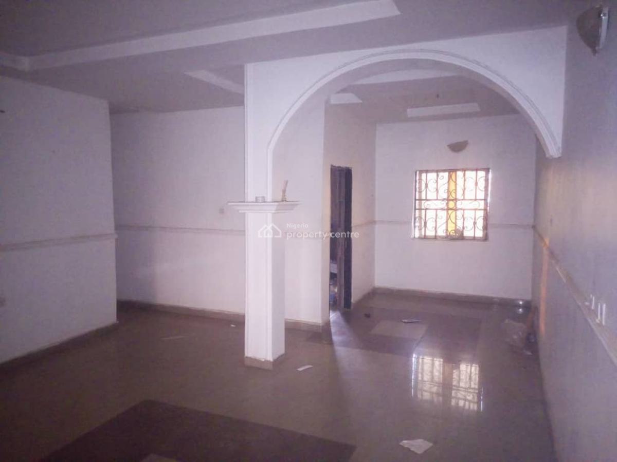 Spacious Three Bedroom Flat, Mabushi, Abuja, Flat / Apartment for Rent