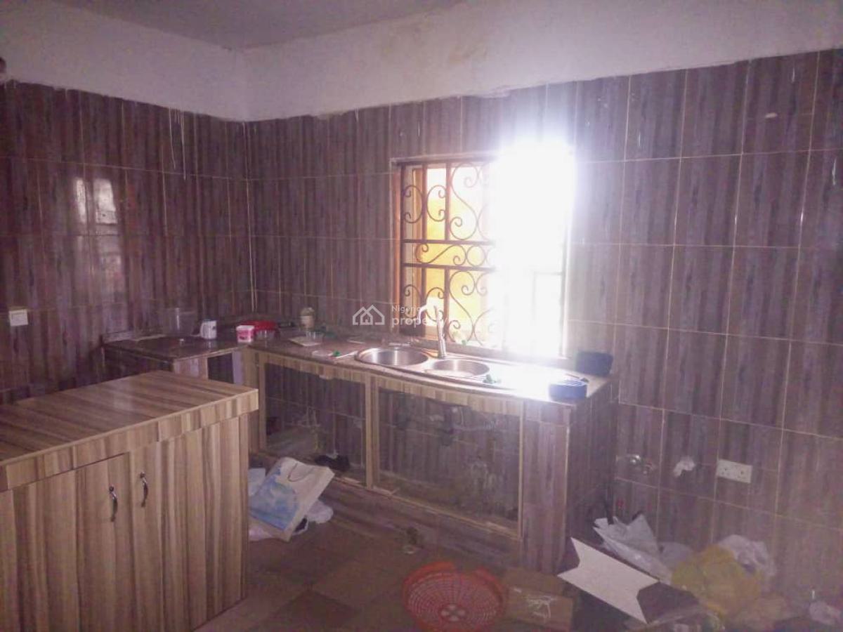 Spacious Three Bedroom Flat, Mabushi, Abuja, Flat / Apartment for Rent