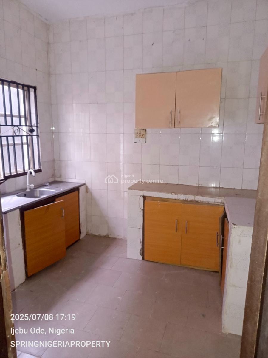 3 Bedroom Flat with Guest Toilet, Ogombo, Ajah, Lagos, Flat / Apartment for Rent