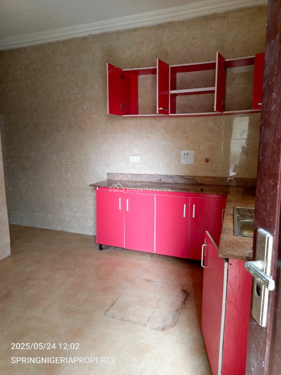 Spacious 3bedroom Flat Upstairs, By Lagos Business School, Sangotedo, Ajah, Lagos, Flat / Apartment for Rent