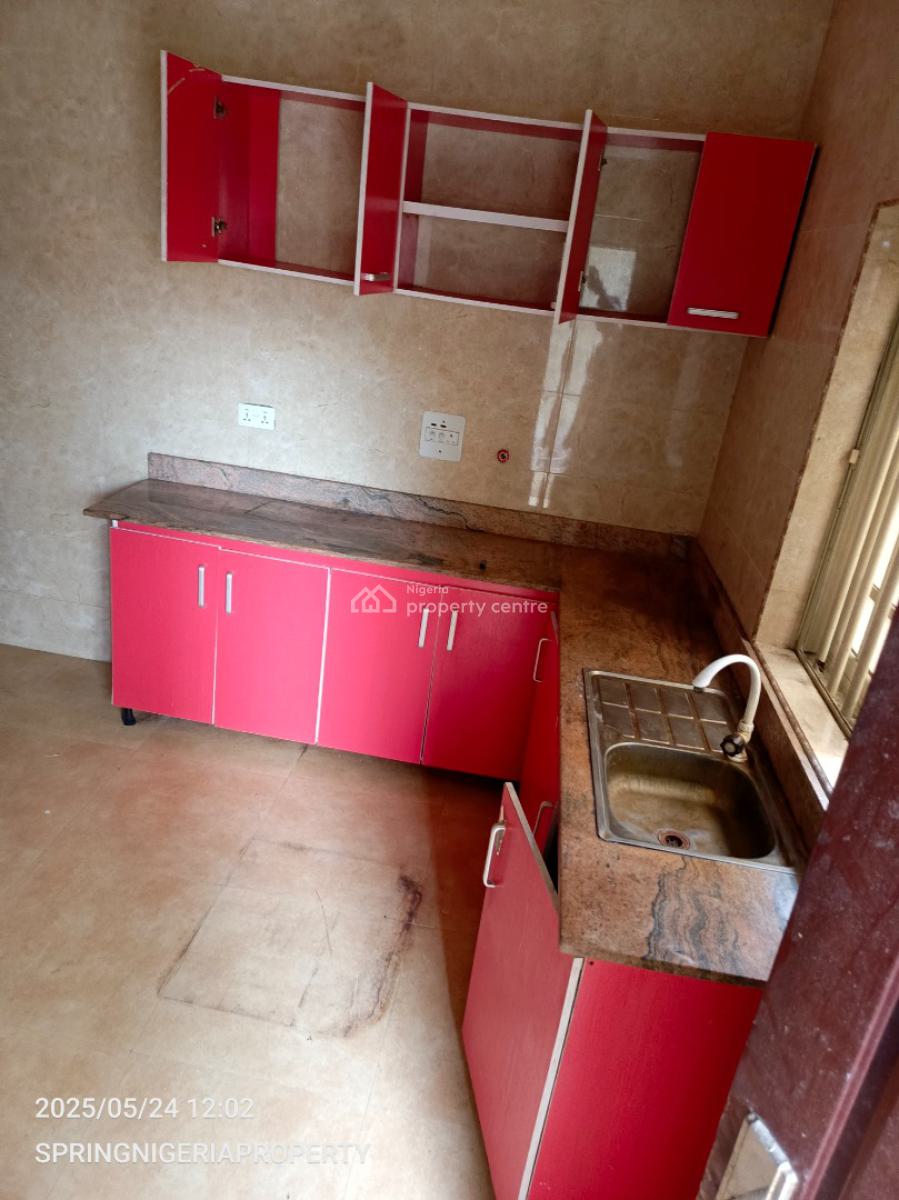 Spacious 3bedroom Flat Upstairs, By Lagos Business School, Sangotedo, Ajah, Lagos, Flat / Apartment for Rent