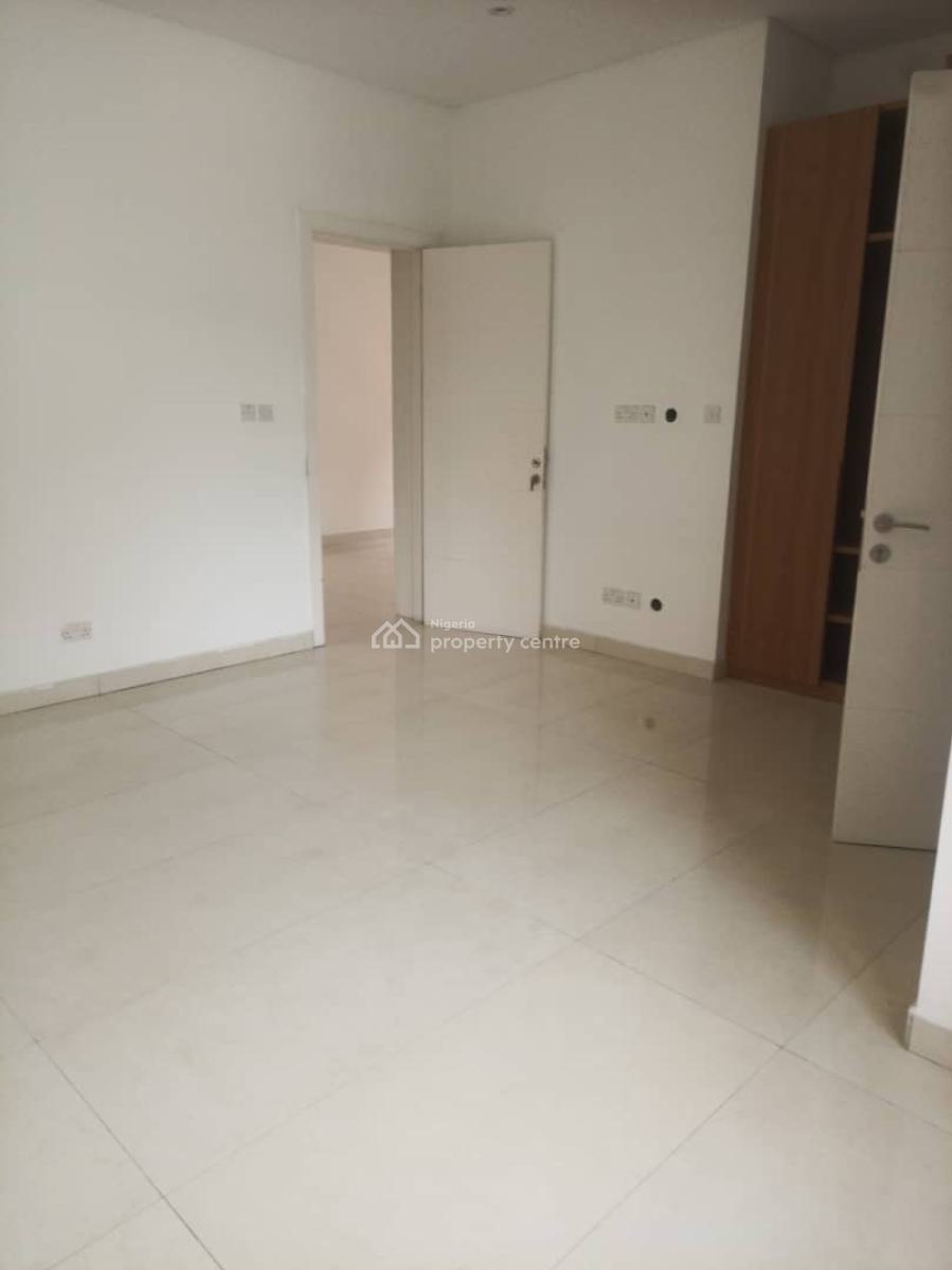 Spacious 4 Bedroom Fully Detached with 2 Bedroom Bq, Osapa, Lekki, Lagos, Detached Duplex for Rent