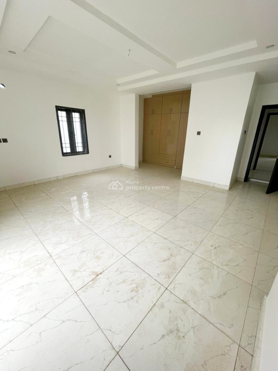 Distress 5bedroom Fully Detached Duplex in an Estate, Jahi Gilmore, Jahi, Abuja, Detached Duplex for Sale