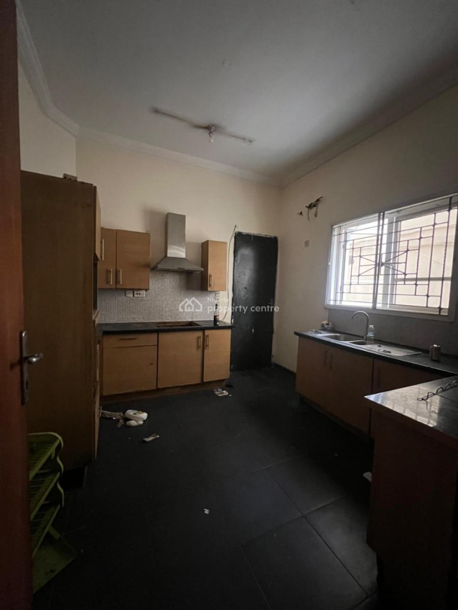 3-bedroom Apartment, Lekki Phase 1, Lekki, Lagos, Flat / Apartment for Rent