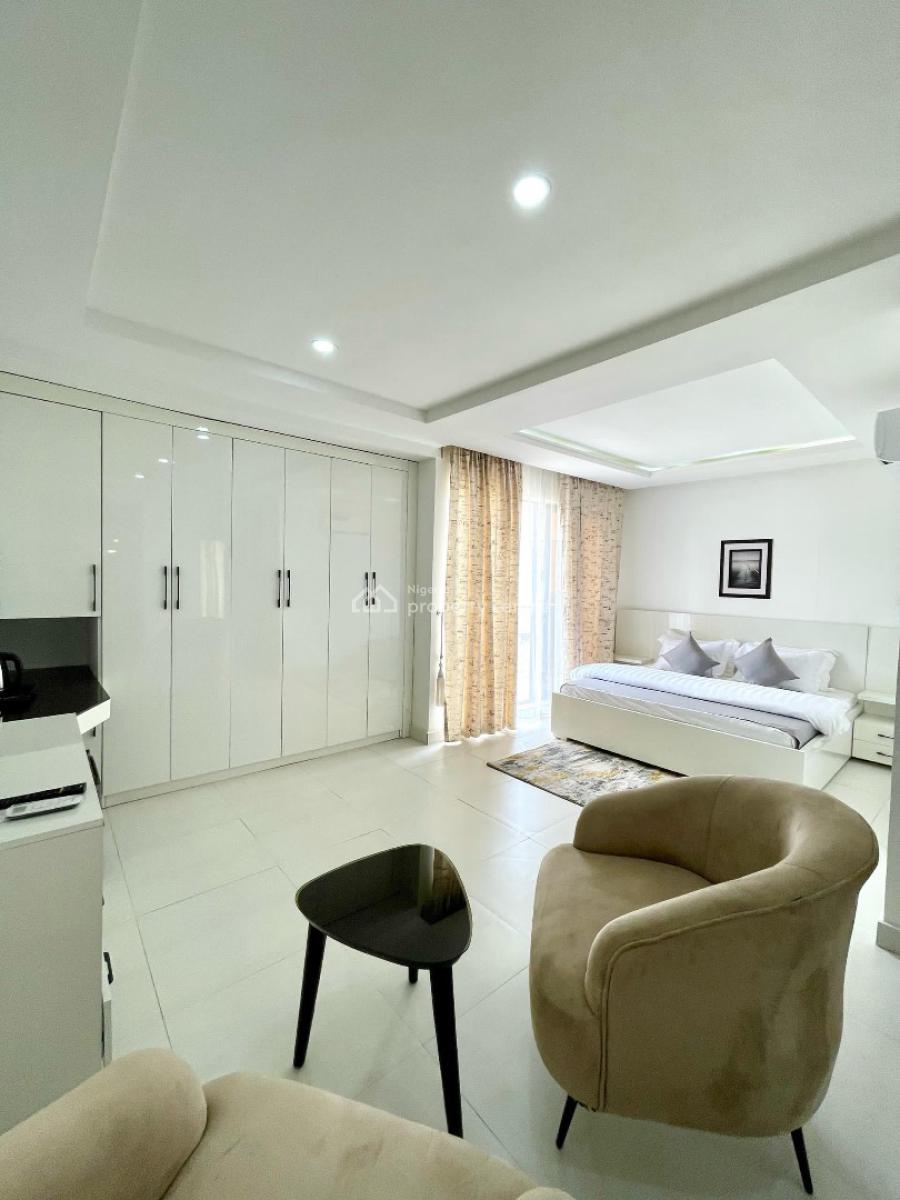 Private Compound: Cozy 4 Bedroom Apartment with Pool and Snooker, Mabushi, Abuja, Semi-detached Duplex Short Let