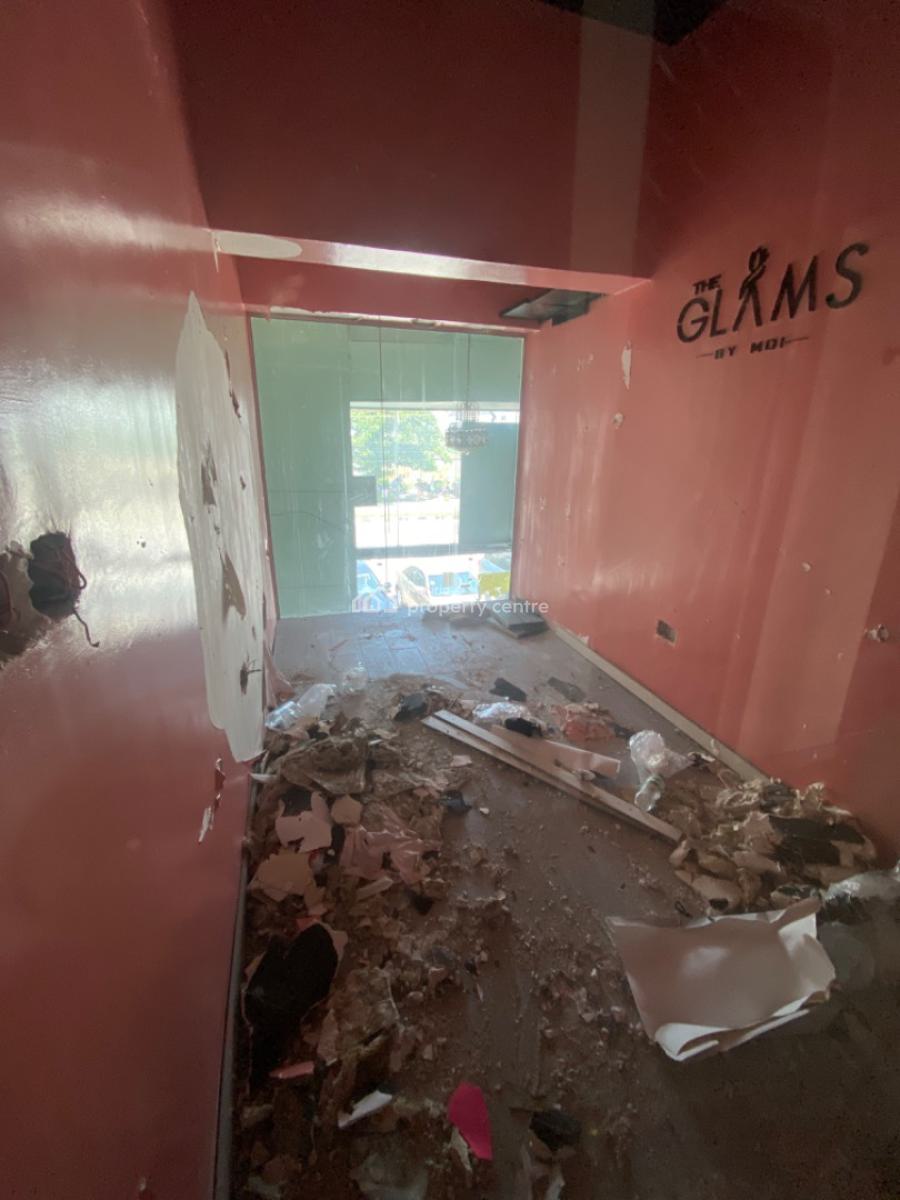 Shop Space Upstairs on Admiralty Way Lekki Phase 1, Admiralty Way Lekki Phase 1, Lekki Phase 1, Lekki, Lagos, Shop for Rent