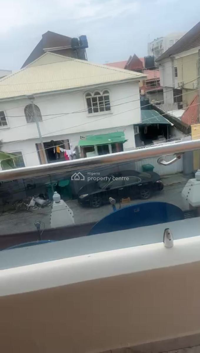 a Massive Masters Bedroom with Big Balcony, Osapa London Lagos, Osapa, Lekki, Lagos, Self Contain (single Rooms) for Rent