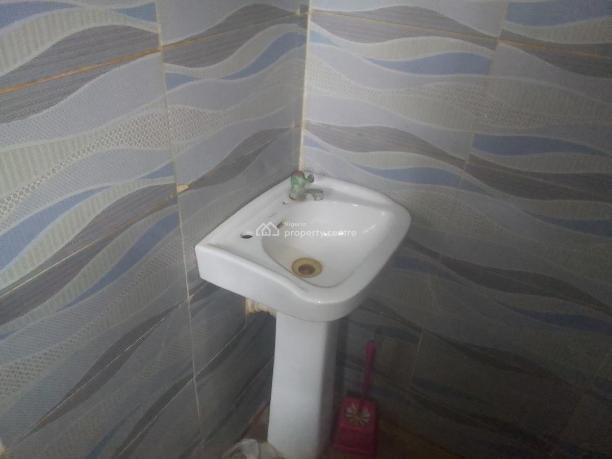 Spacious Luxury 1 Bedroom Flat with Excellent Features, Ogombo/olokonla Road, Ogombo, Ajah, Lagos, Mini Flat (room and Parlour) for Rent