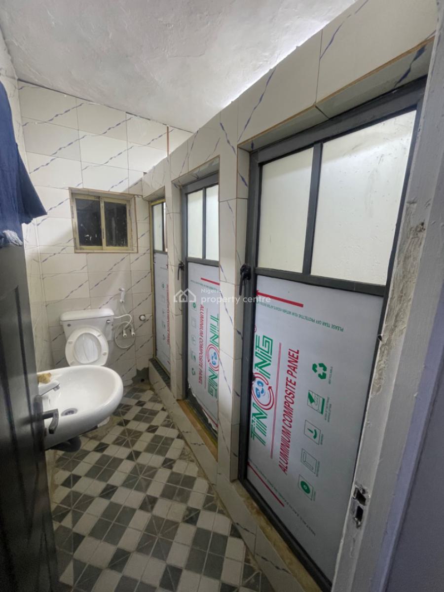 Beautiful Furnished Shared Apartment, Community Road, Akoka, Yaba, Lagos, Flat / Apartment for Rent
