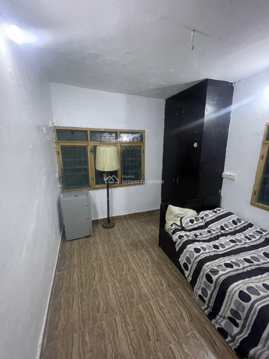 Beautiful Furnished Shared Apartment, Community Road, Akoka, Yaba, Lagos, Flat / Apartment for Rent
