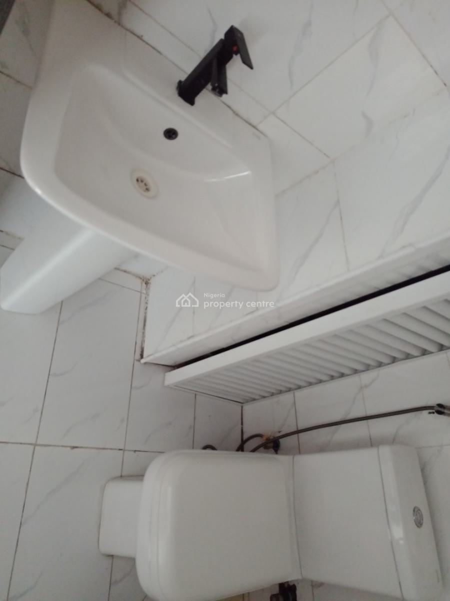 Newly Built 2 Bedroom Apartment, in an Estate at Ikate, Lekki Phase 2, Lekki, Lagos, Block of Flats for Sale