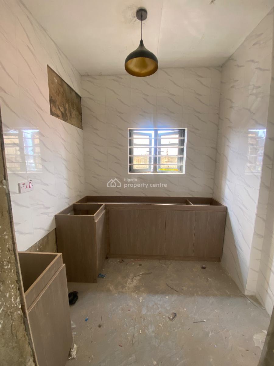 a Luxury, Super-clean, Modern 2 Bedrooms Apartment, Off Kilo Road, Kilo, Surulere, Lagos, Flat / Apartment for Rent