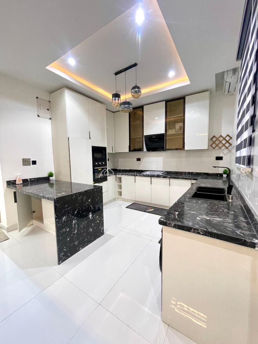 2 Bedroom Apartment with Elevator, Gym and Swimming Pool, Ikate, Lekki, Lagos, Flat / Apartment for Sale