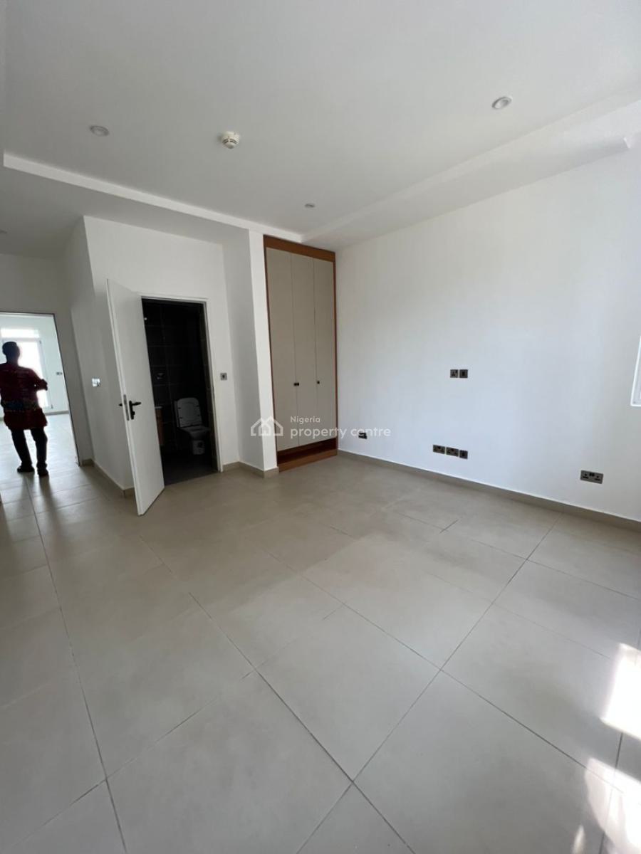 Spacious & Clean 4 Bedroom Terrace with Pool, Old Ikoyi, Ikoyi, Lagos, Terraced Duplex for Rent