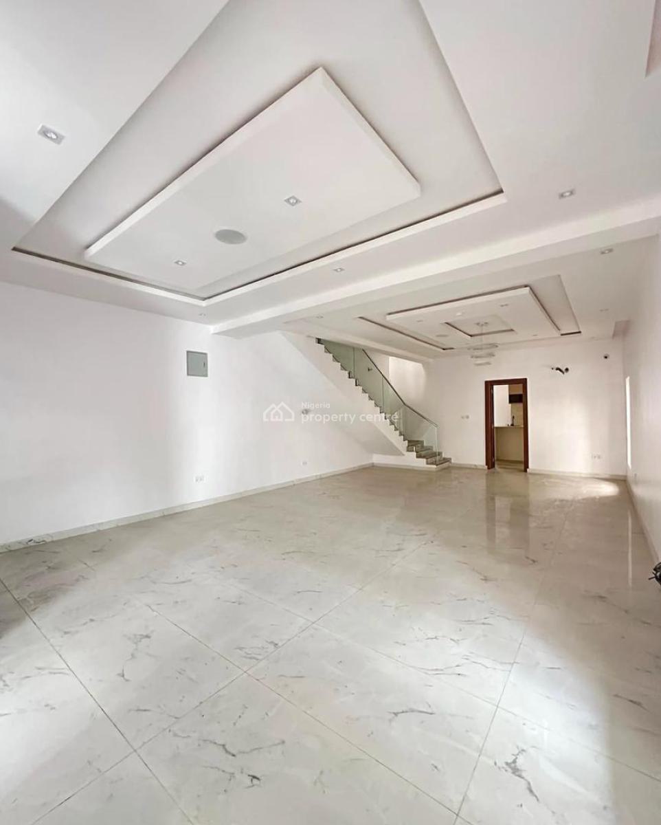 5 Bedroom Semi-detached with an Open Terrace, Lekki Phase 1, Lekki, Lagos, Semi-detached Duplex for Sale