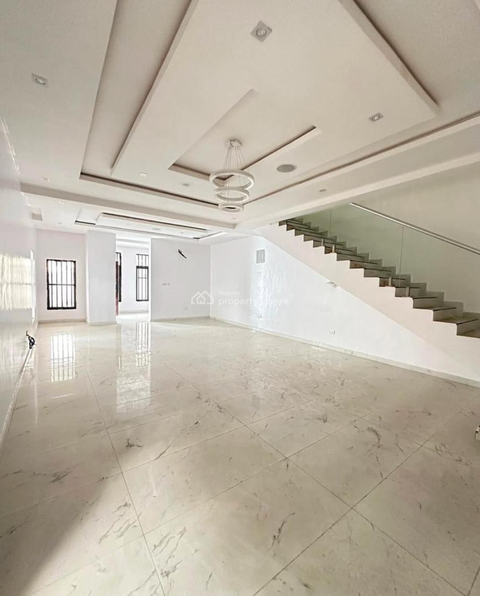 5 Bedroom Semi-detached with an Open Terrace, Lekki Phase 1, Lekki, Lagos, Semi-detached Duplex for Sale