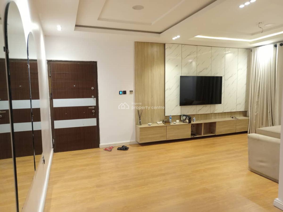 Spacious and Well Maintained 2 Bedroom Flat, Ologolo, Lekki, Lagos, Flat / Apartment for Rent