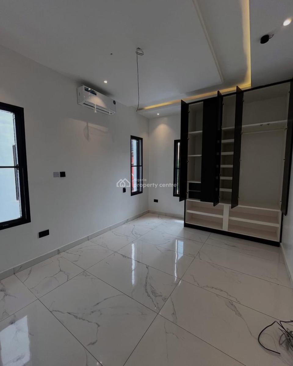 5 Bedroom Fully Detached with a Rooftop Terrace, Lekki Phase 1, Lekki, Lagos, Detached Duplex for Sale