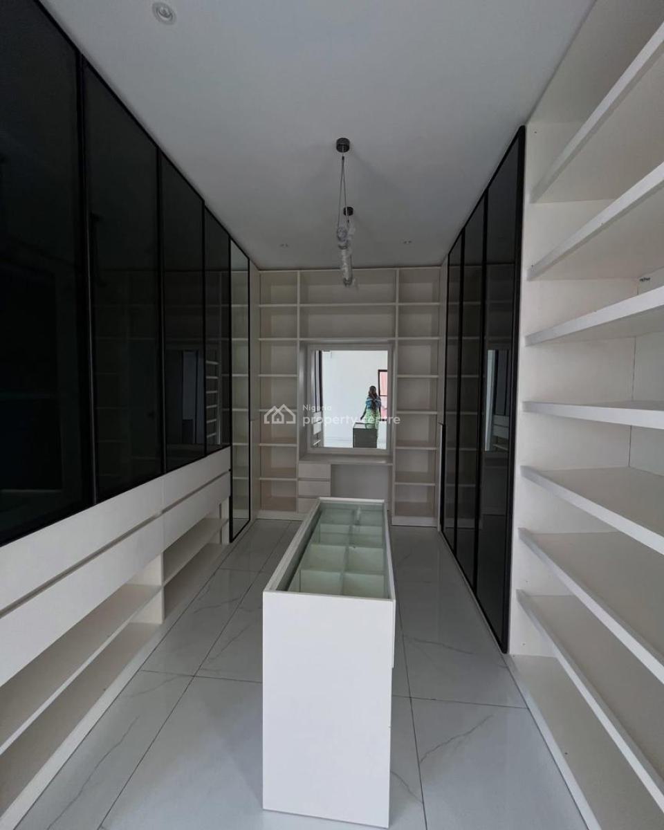 5 Bedroom Fully Detached with a Rooftop Terrace, Lekki Phase 1, Lekki, Lagos, Detached Duplex for Sale
