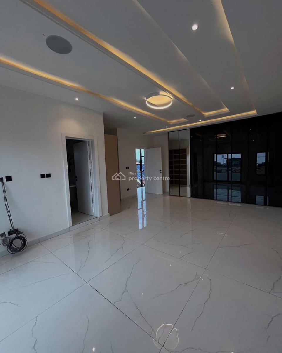 5 Bedroom Fully Detached with a Rooftop Terrace, Lekki Phase 1, Lekki, Lagos, Detached Duplex for Sale