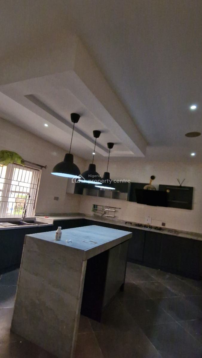 Neatly Used 5 Bedrooms Detached House, Northern Foreshore Estate, Off Chevron Drive, Lekki, Lagos, Lekki, Lagos, Detached Duplex for Rent