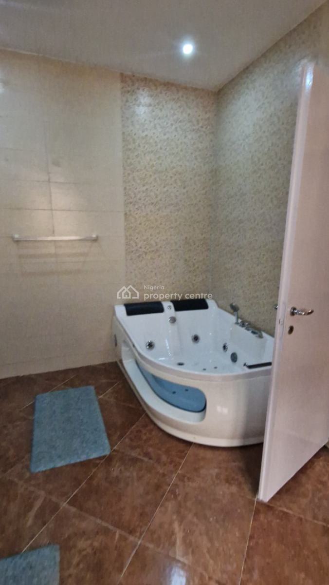 Neatly Used 5 Bedrooms Detached House, Northern Foreshore Estate, Off Chevron Drive, Lekki, Lagos, Lekki, Lagos, Detached Duplex for Rent