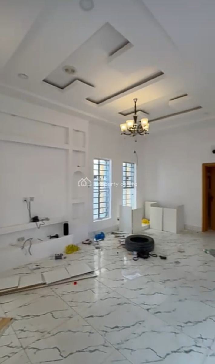 Spacious Mini Flat with Kitchenette ( Downstairs), Ikota, Lekki, Lagos, Mini Flat (room and Parlour) for Rent