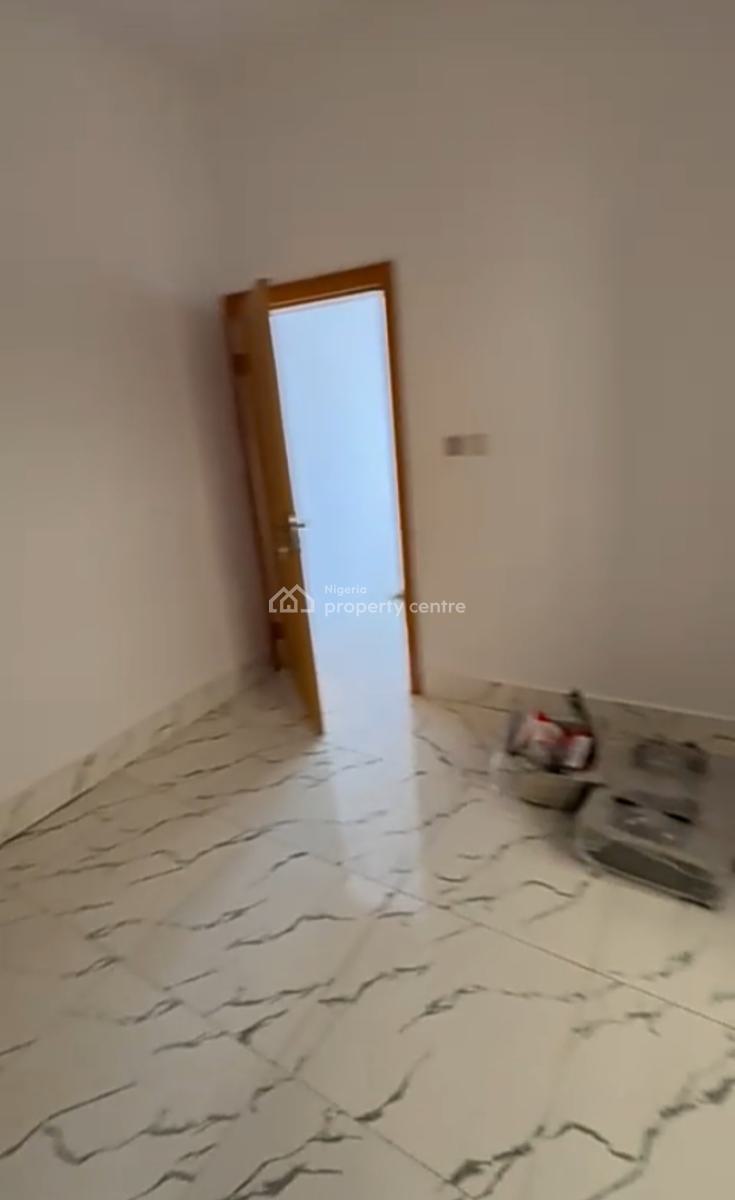 Spacious Mini Flat with Kitchenette ( Downstairs), Ikota, Lekki, Lagos, Mini Flat (room and Parlour) for Rent