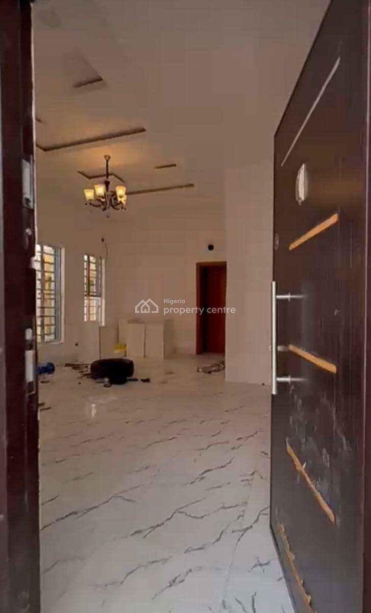 Spacious Mini Flat with Kitchenette ( Downstairs), Ikota, Lekki, Lagos, Mini Flat (room and Parlour) for Rent