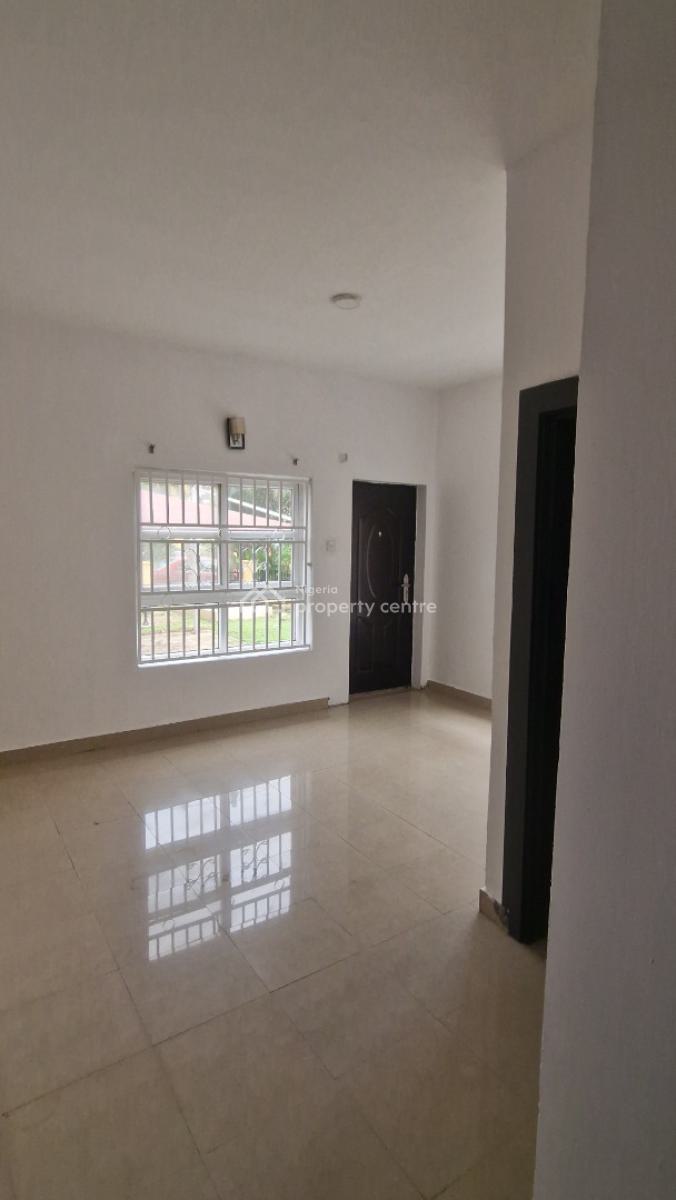 Neatly Used 5 Bedrooms Detached House (prototype), Northern Foreshore Estate, Off Chevron Drive, Lekki, Lagos., Lekki, Lagos, Detached Duplex for Rent