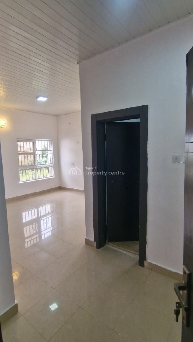 Neatly Used 5 Bedrooms Detached House (prototype), Northern Foreshore Estate, Off Chevron Drive, Lekki, Lagos., Lekki, Lagos, Detached Duplex for Rent
