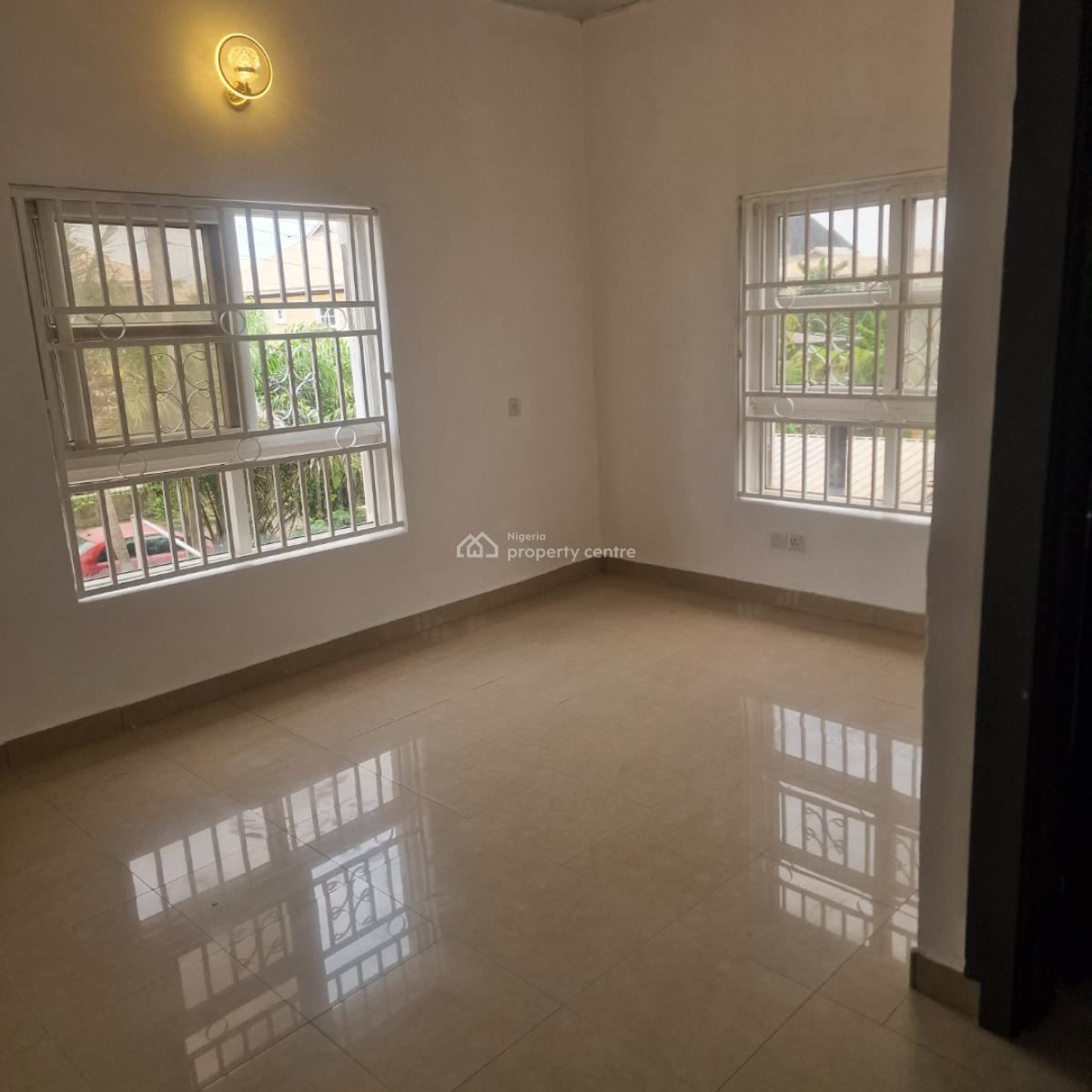 Neatly Used 5 Bedrooms Detached House (prototype), Northern Foreshore Estate, Off Chevron Drive, Lekki, Lagos., Lekki, Lagos, Detached Duplex for Rent