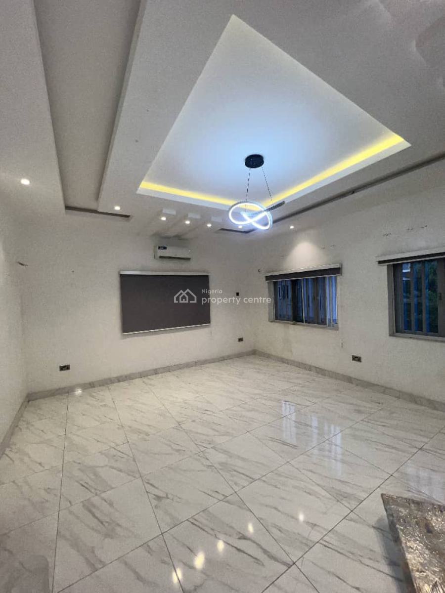 a Spacious Room in a Shared Duplex with Free Parlour, Stillwater Garden Estate, Ikate-lekki, Ikate, Lekki, Lagos, Flat / Apartment for Rent