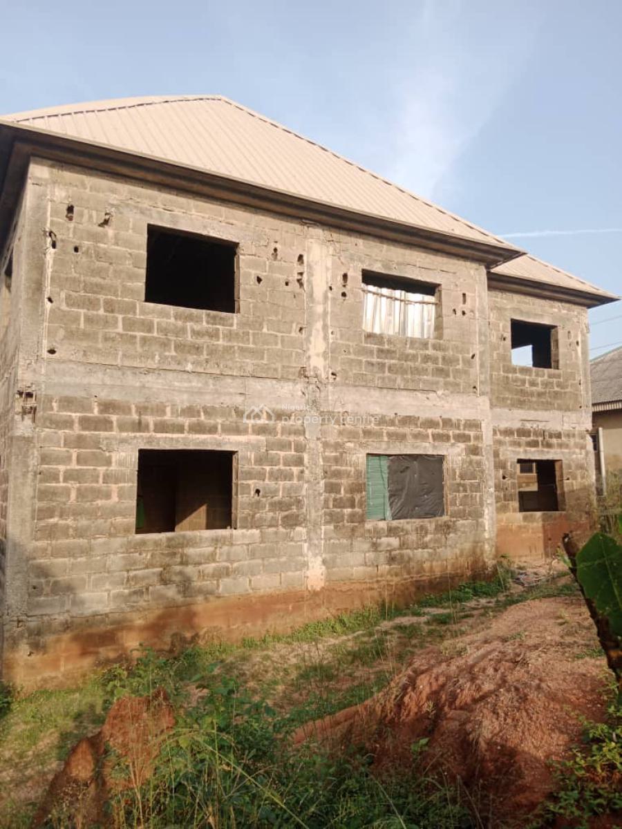 4 Bedroom Flat Apartment, Magboro Beside Deab Estate, Magboro, Ogun, Block of Flats for Sale