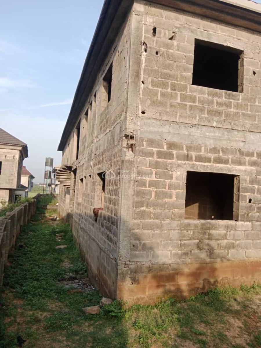 4 Bedroom Flat Apartment, Magboro Beside Deab Estate, Magboro, Ogun, Block of Flats for Sale