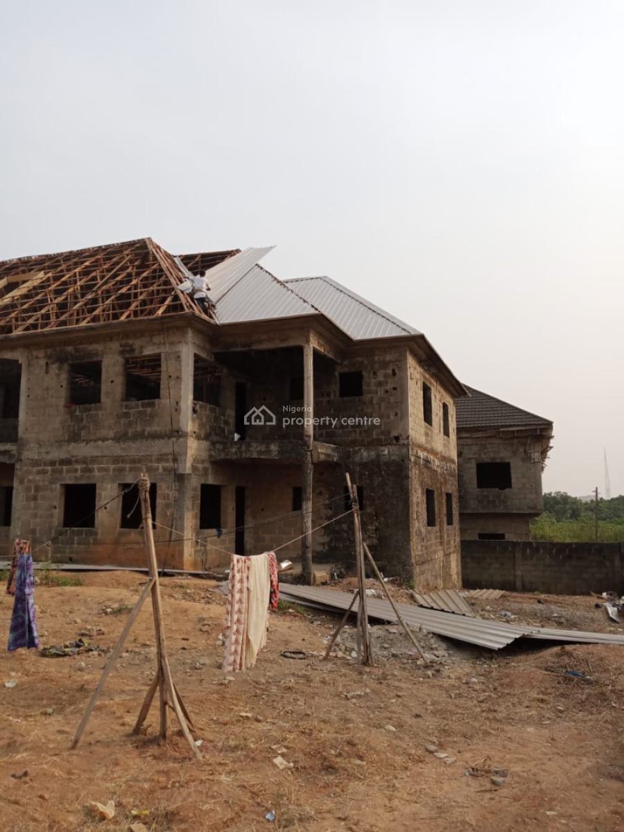 4 Bedroom Flat Apartment, Magboro Beside Deab Estate, Magboro, Ogun, Block of Flats for Sale