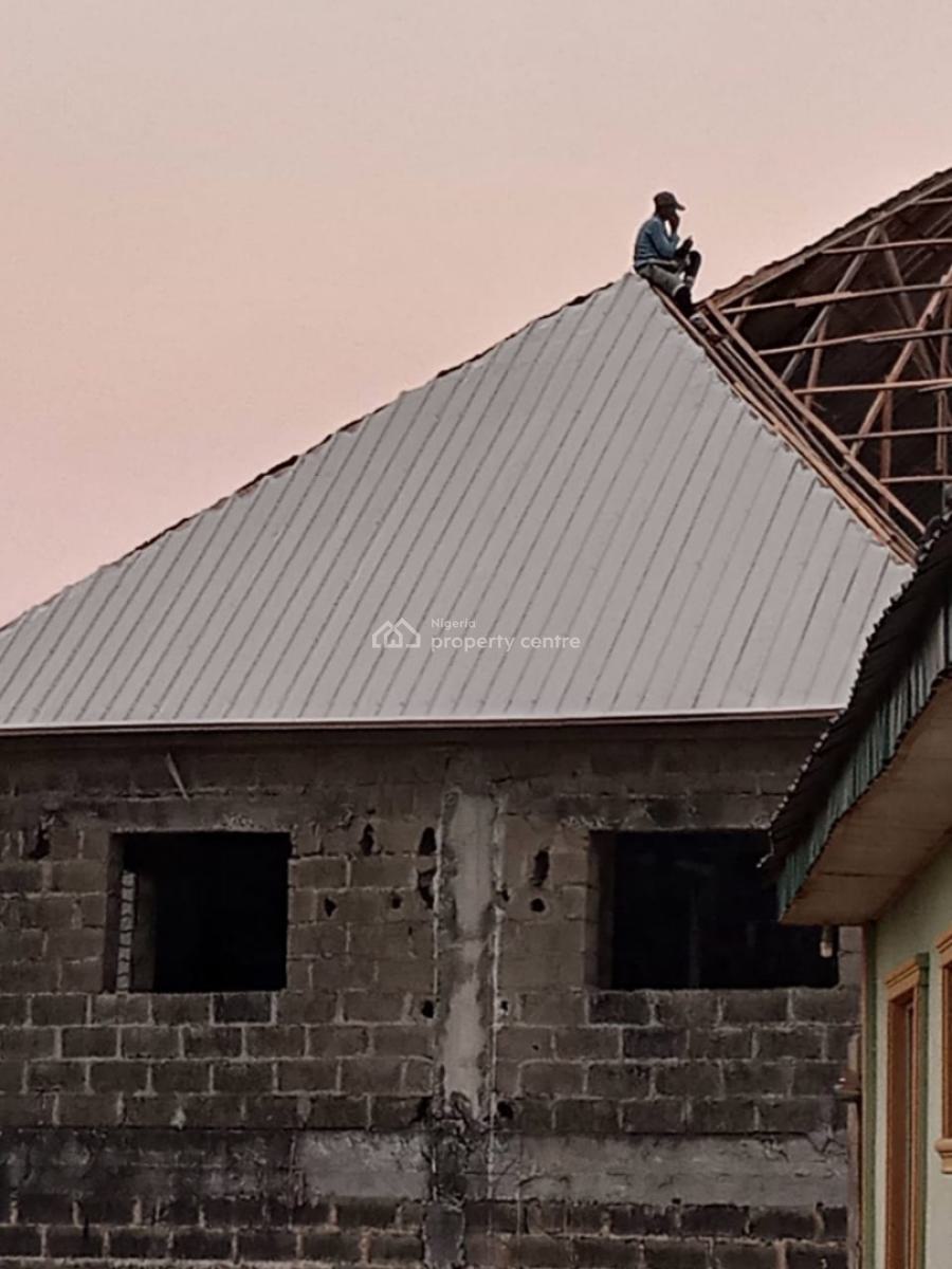 4 Bedroom Flat Apartment, Magboro Beside Deab Estate, Magboro, Ogun, Block of Flats for Sale