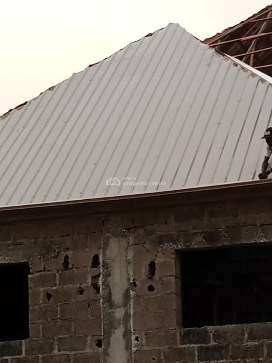 4 Bedroom Flat Apartment, Magboro Beside Deab Estate, Magboro, Ogun, Block of Flats for Sale