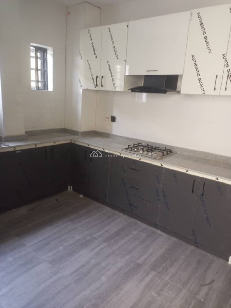 a Self Serviced 2 Bedroom Flat, Lekki Phase 1, Lekki, Lagos, Flat / Apartment for Rent