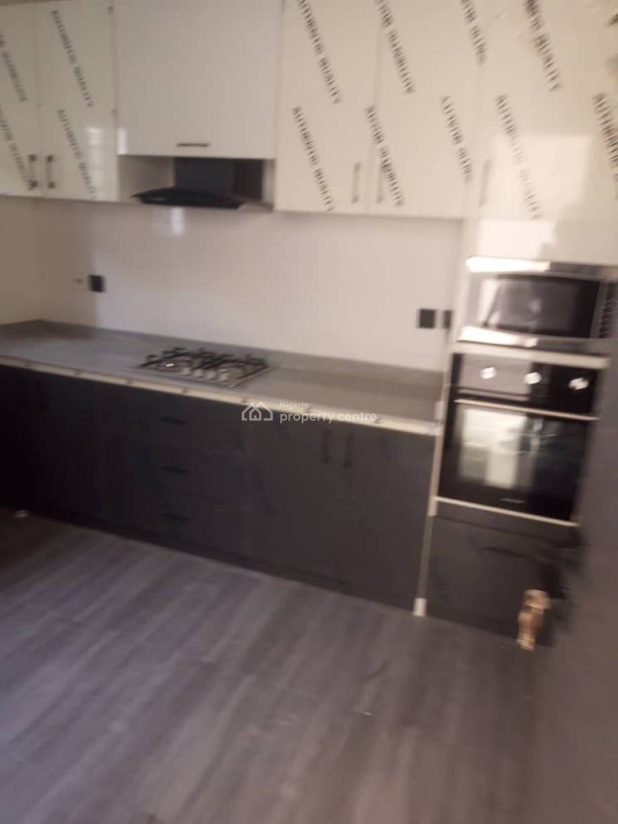 a Self Serviced 2 Bedroom Flat, Lekki Phase 1, Lekki, Lagos, Flat / Apartment for Rent