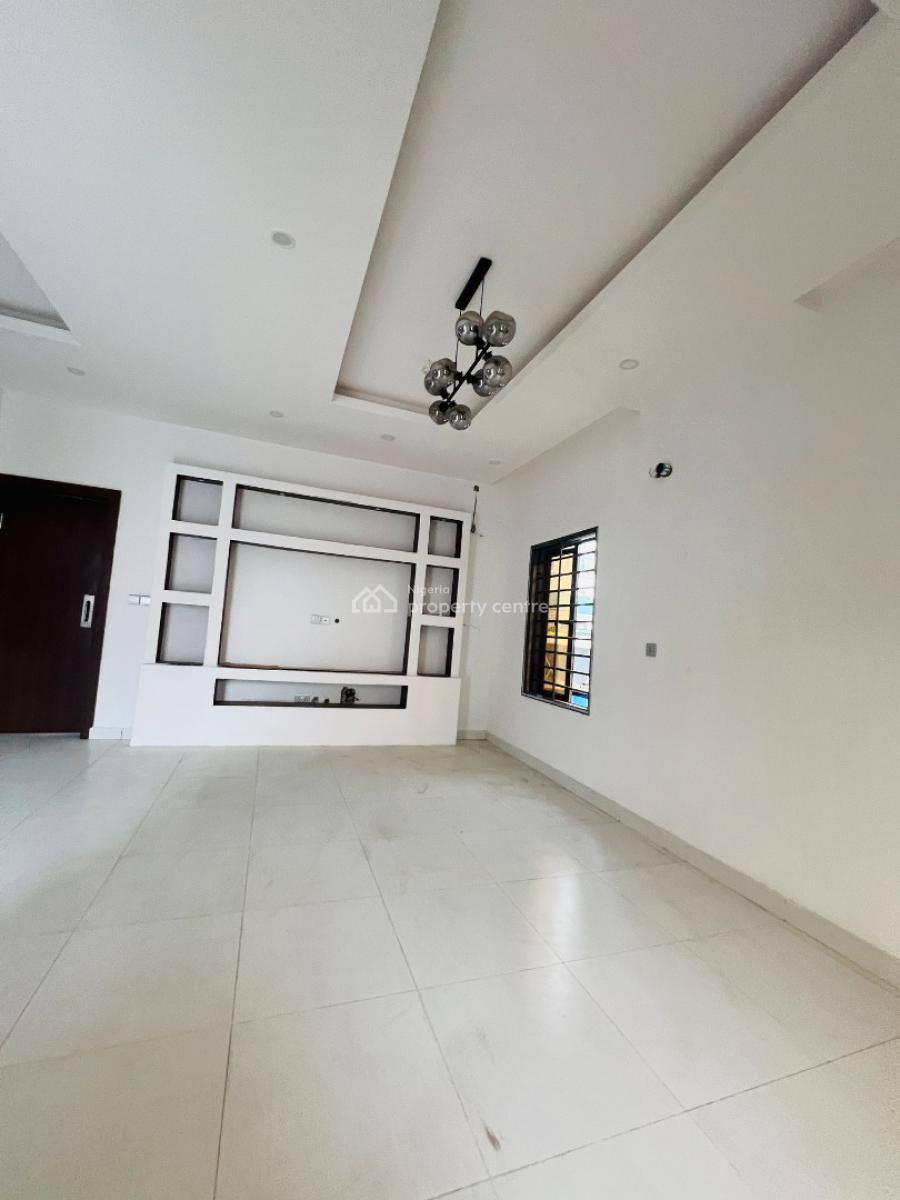 Distress 5 Bedroom Detached Duplex on Two Floors with Swimming Pool, Lekki Palm City Estate, Ajah, Lagos, Detached Duplex for Sale