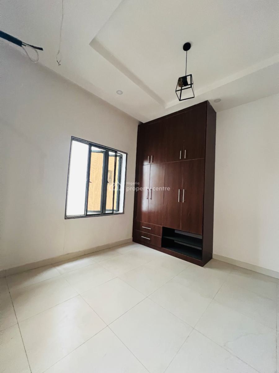 Distress 5 Bedroom Detached Duplex on Two Floors with Swimming Pool, Lekki Palm City Estate, Ajah, Lagos, Detached Duplex for Sale