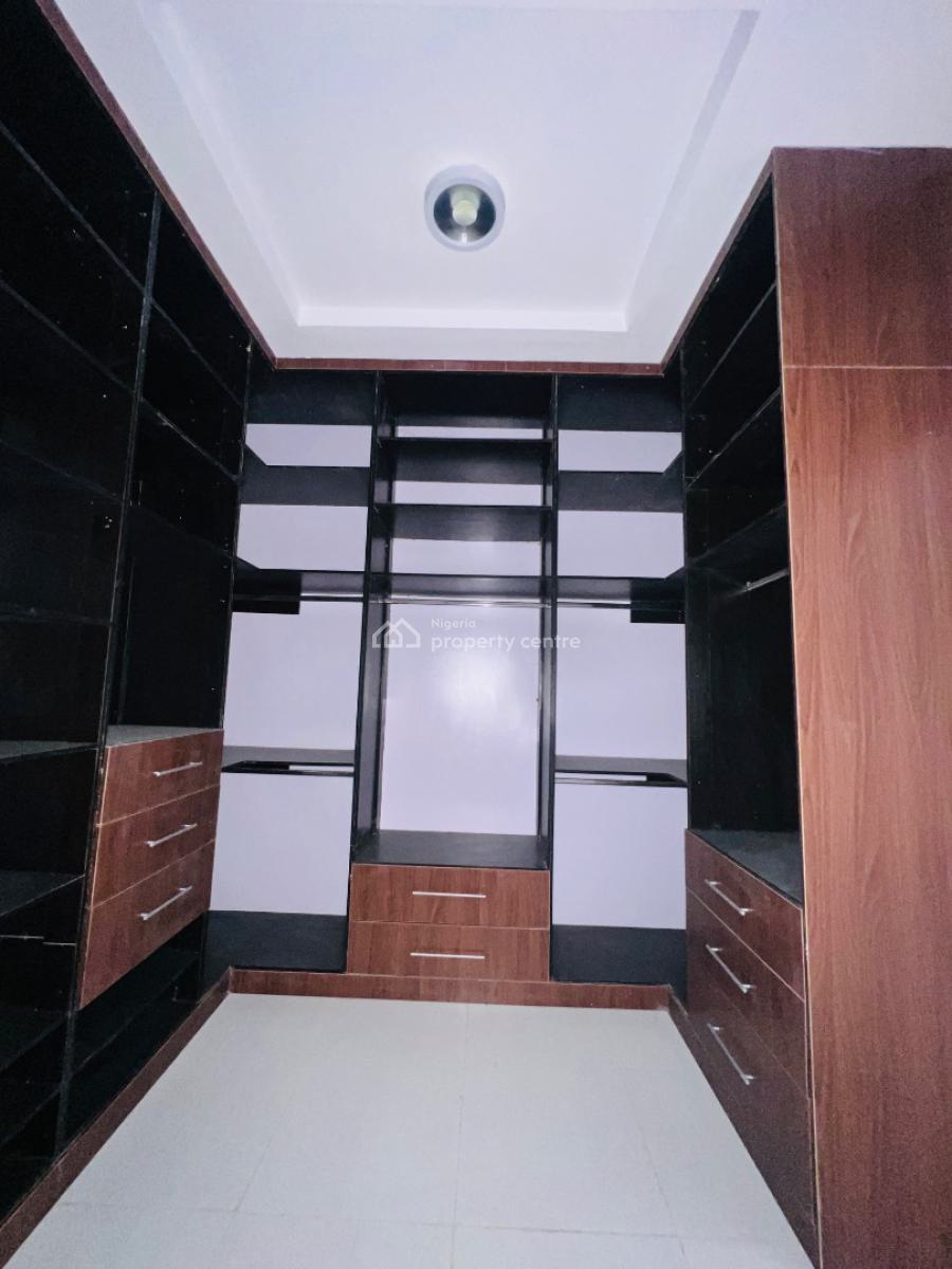 Distress 5 Bedroom Detached Duplex on Two Floors with Swimming Pool, Lekki Palm City Estate, Ajah, Lagos, Detached Duplex for Sale
