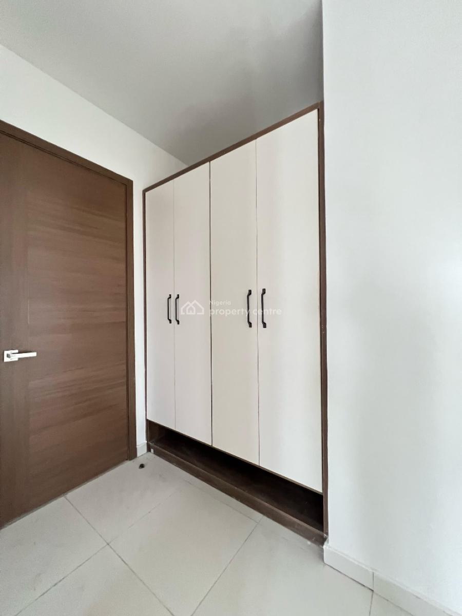 Ideal Investment with Tons of Potential, Ikate, Lekki, Lagos, Flat / Apartment for Sale