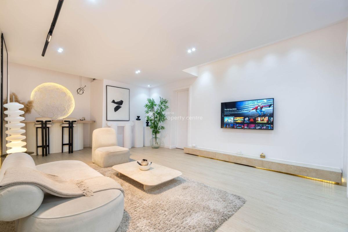 Luxurious 1 Bedroom Apartment, Lekki Phase 1, Lekki, Lagos, Flat / Apartment Short Let