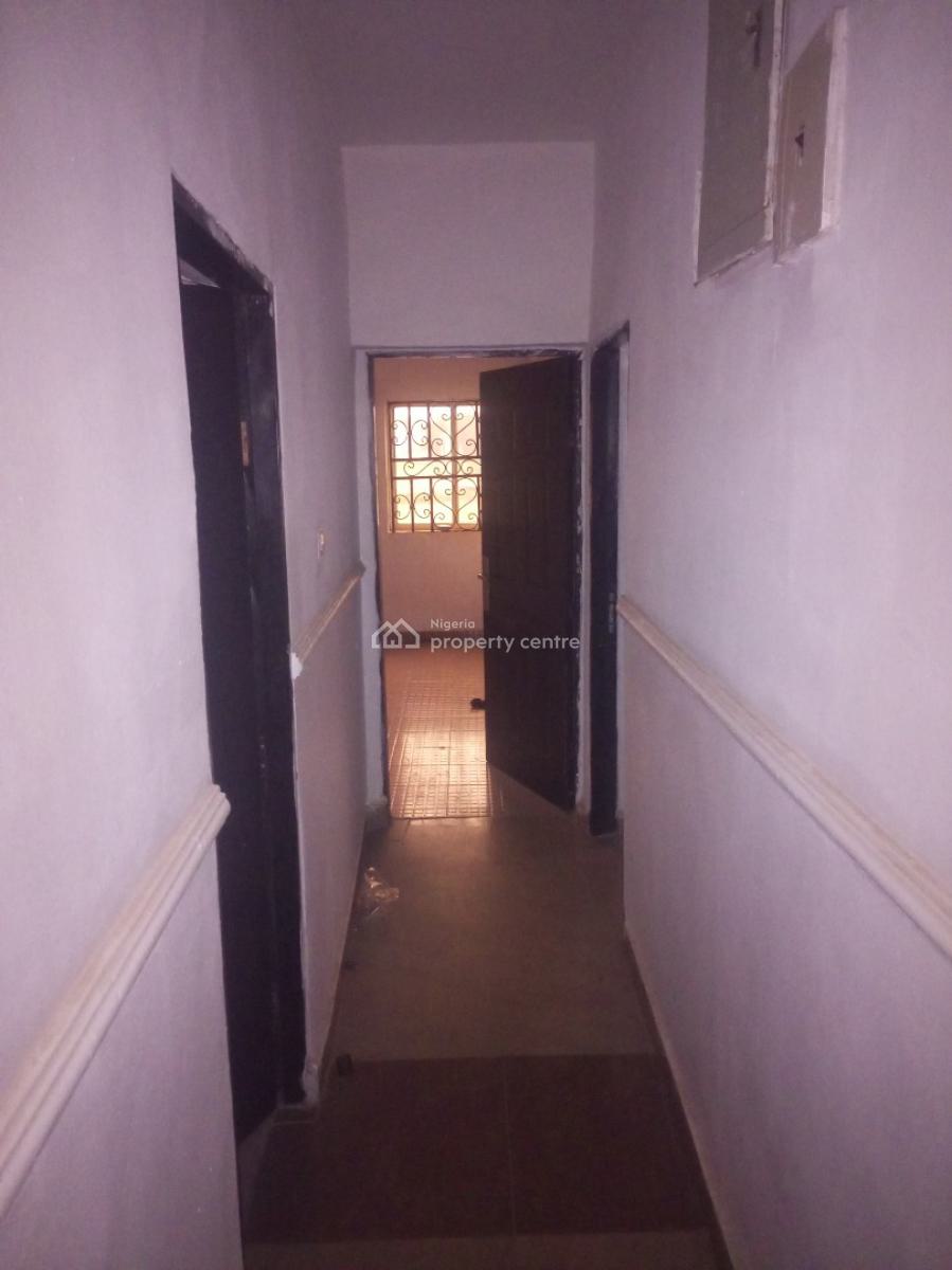 Sizable 3 Bedroom Flat, Mabushi District By Mobil Filling Station, Mabushi, Abuja, Flat / Apartment for Rent