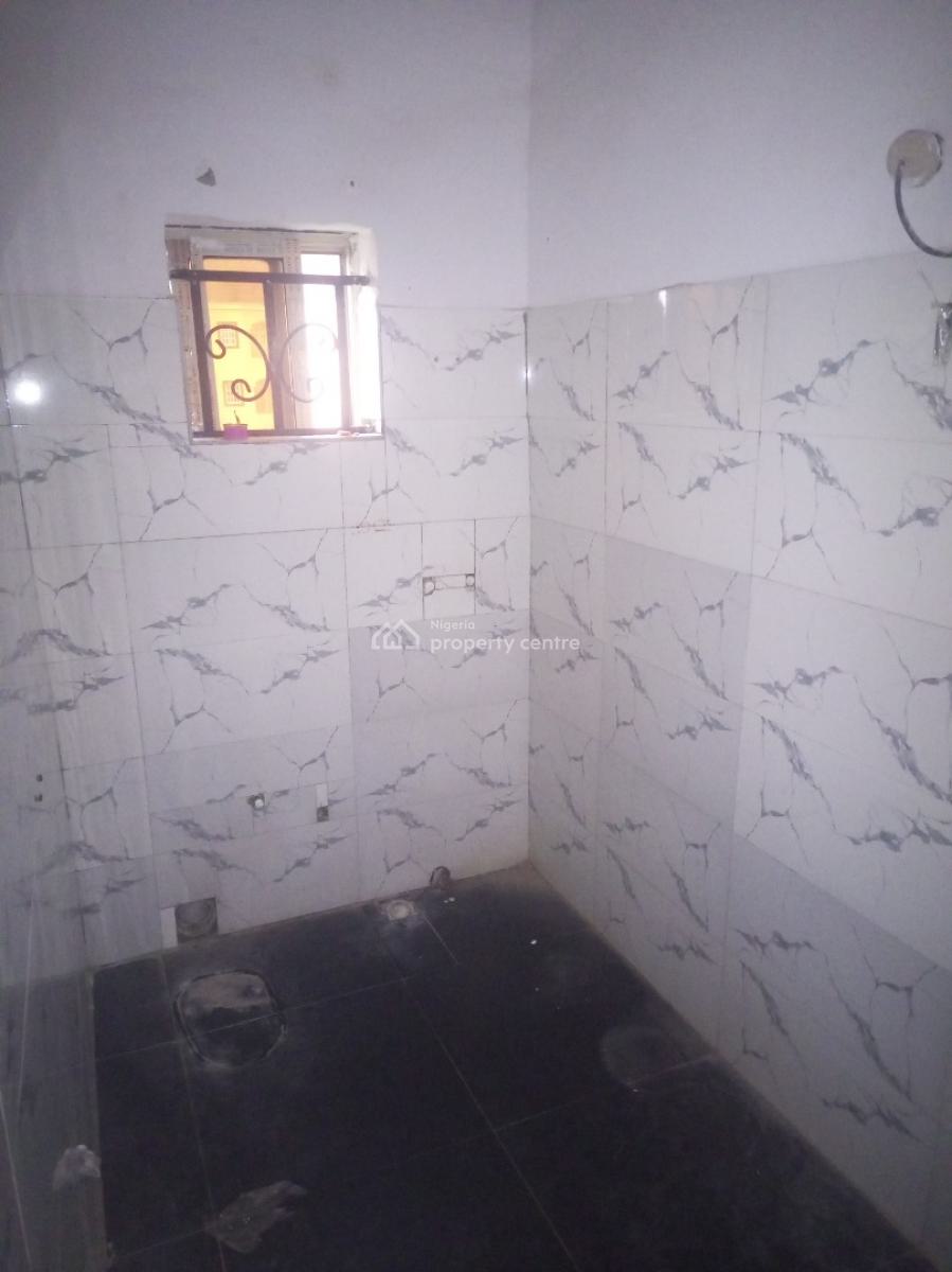 Sizable 3 Bedroom Flat, Mabushi District By Mobil Filling Station, Mabushi, Abuja, Flat / Apartment for Rent
